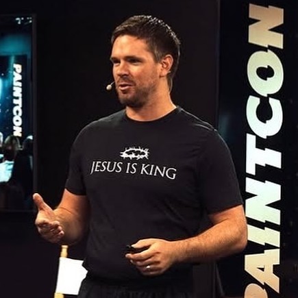 Jason speaking at PaintCon